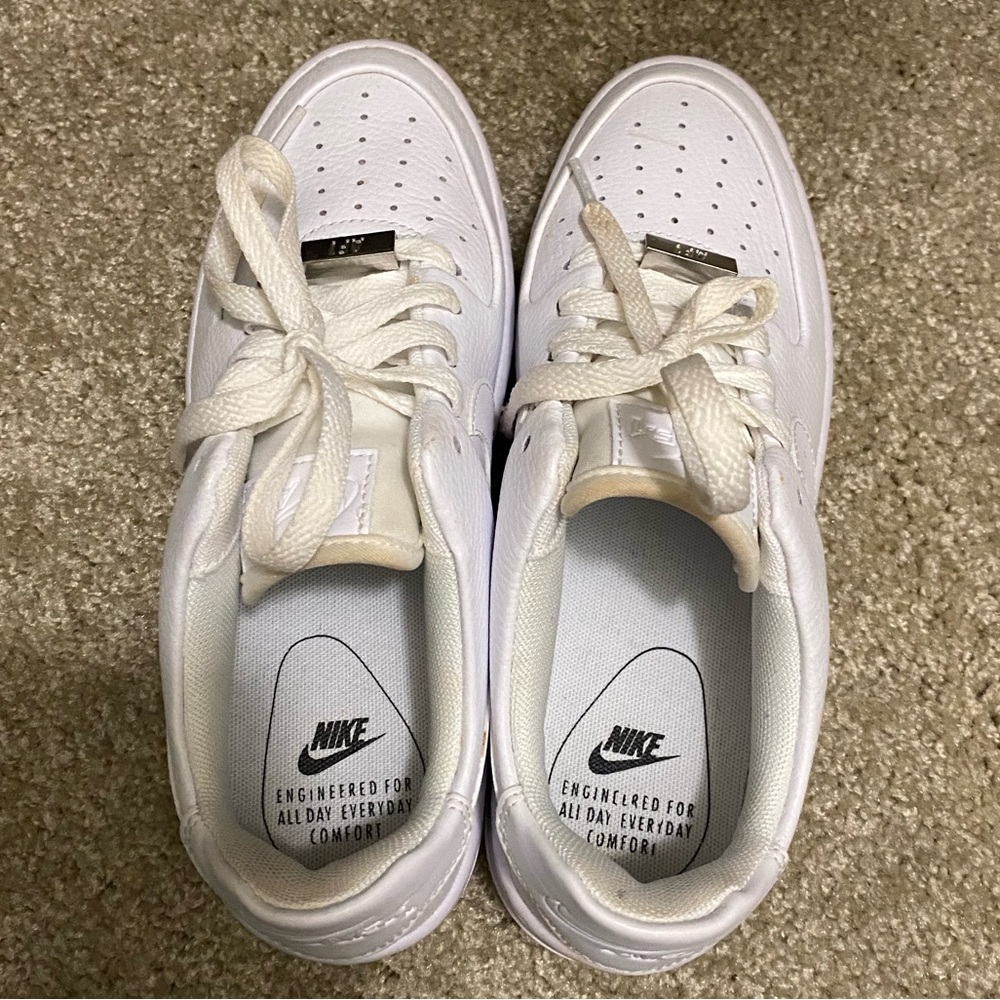 Women’s platform AF1’s